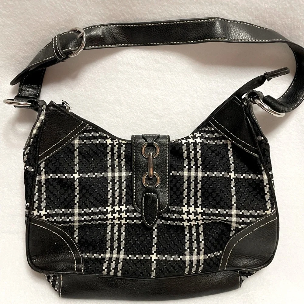Croft and Barrow Black and White‎ Purse